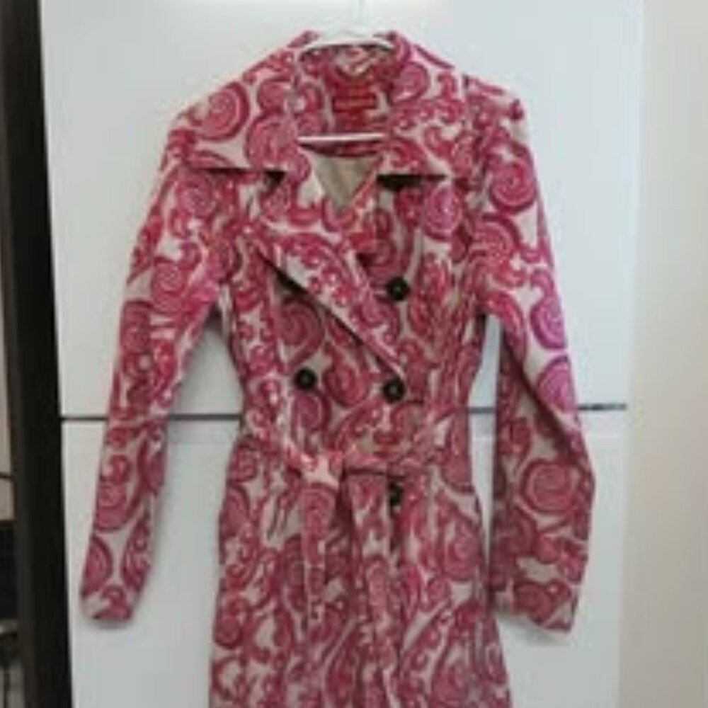 Quality Fuscia Print Trenchcoat